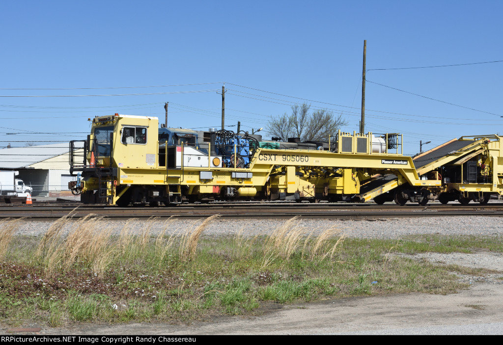 CSXT 905060